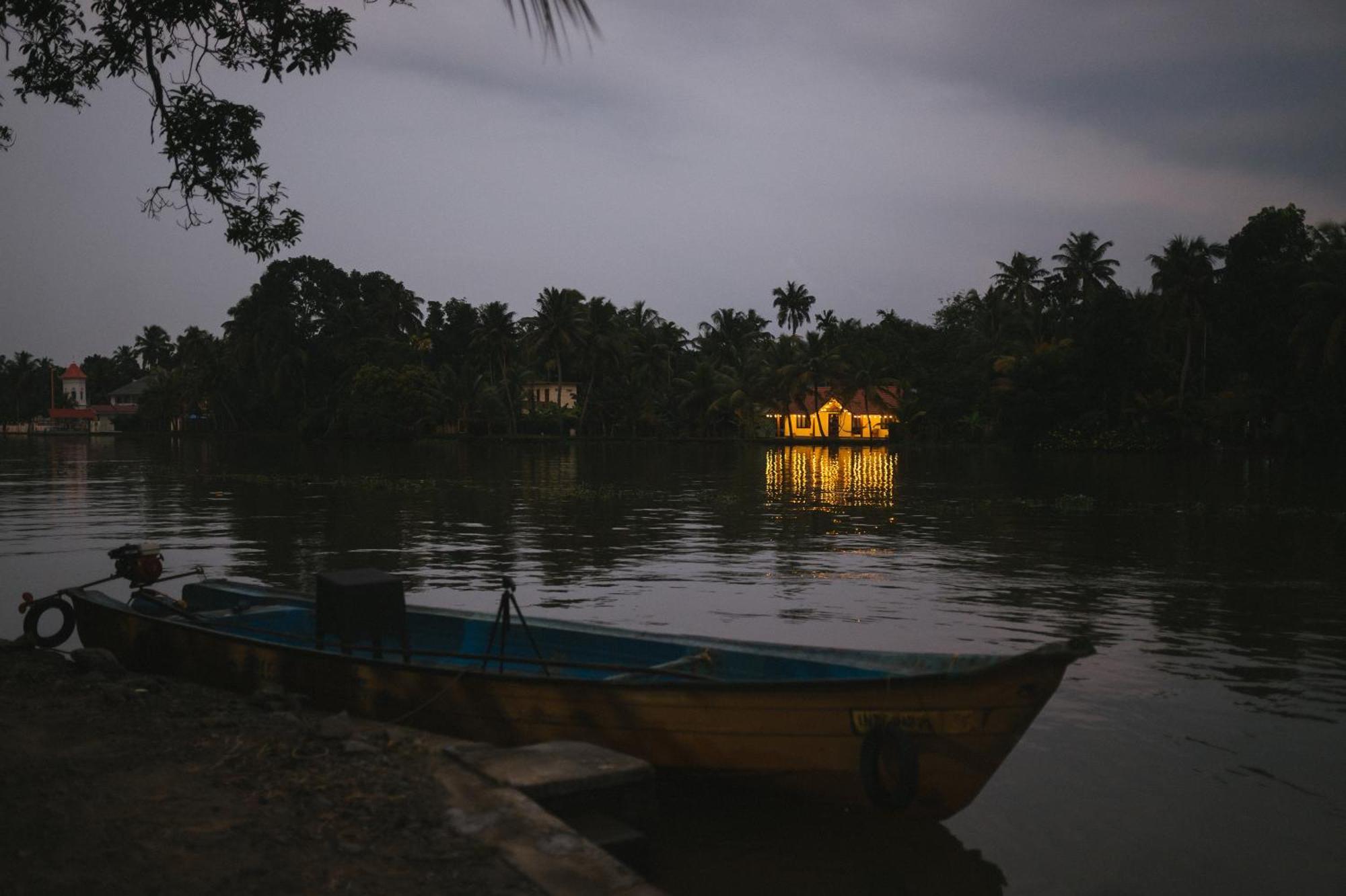 Tulsi Kayal Retreat Apartman Champakulam Kültér fotó