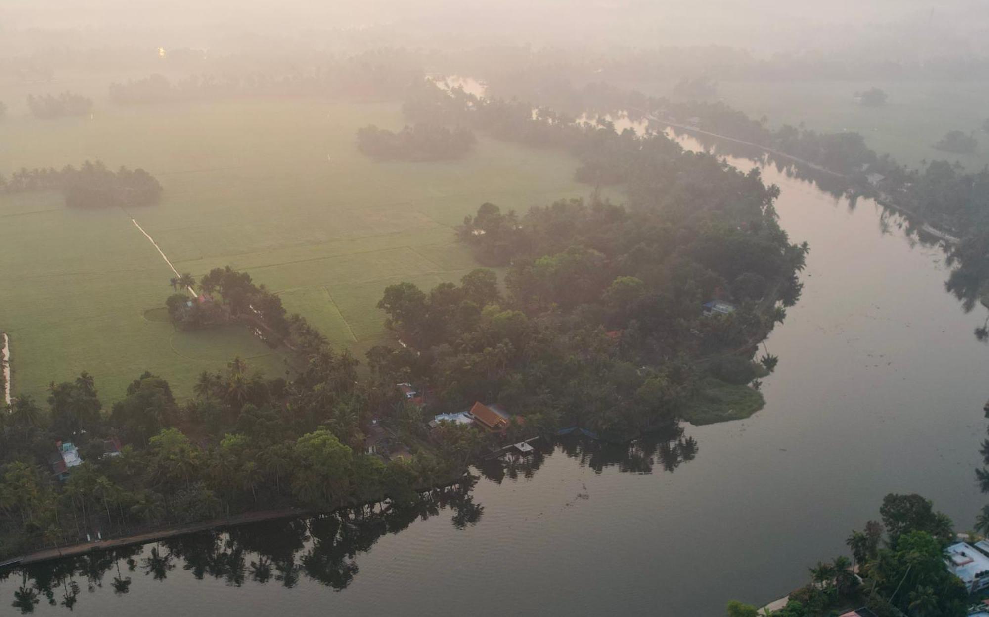 Tulsi Kayal Retreat Apartman Champakulam Kültér fotó